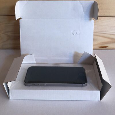 nieuwsbrief actie Apple iPhone SE 64GB 4" zwart simlockvrij